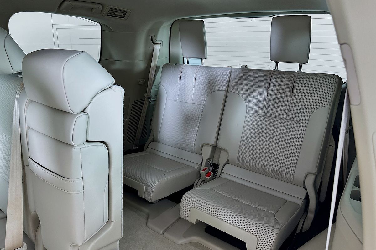 2022 Toyota LANDCRUISER LC300 VX (4x4) FJA300R