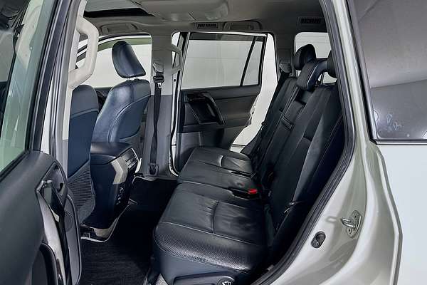 2013 Toyota LANDCRUISER PRADO ALTITUDE (4x4) KDJ150R 11 UPGRADE