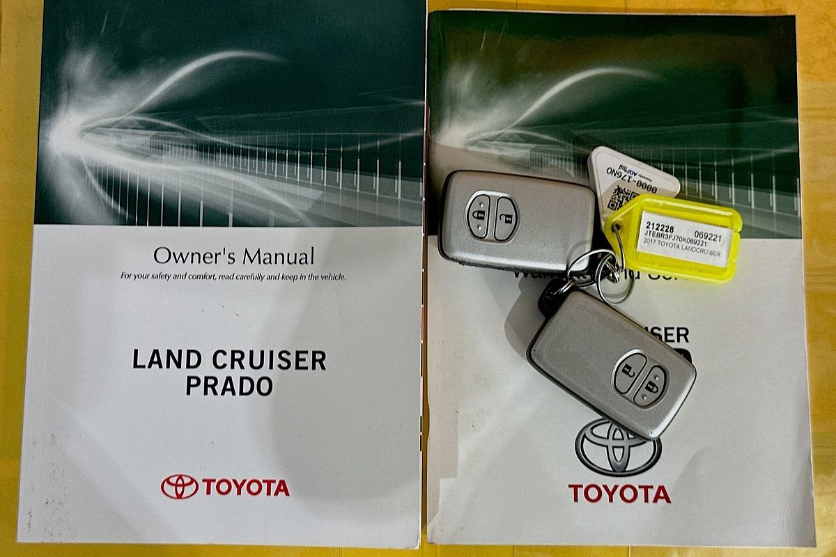 2017 Toyota LANDCRUISER GX GDJ150R