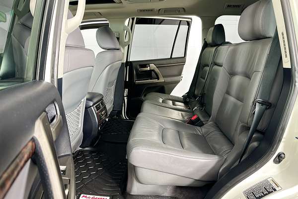 2011 Toyota LANDCRUISER SAHARA (4x4) VDJ200R 09 UPGRADE