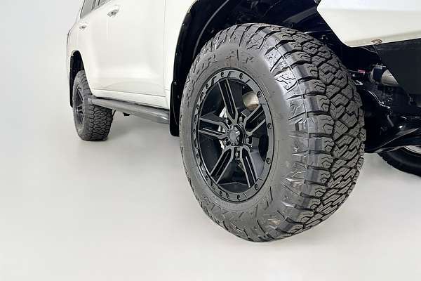 2017 Toyota LANDCRUISER VX (4x4) VDJ200R MY16