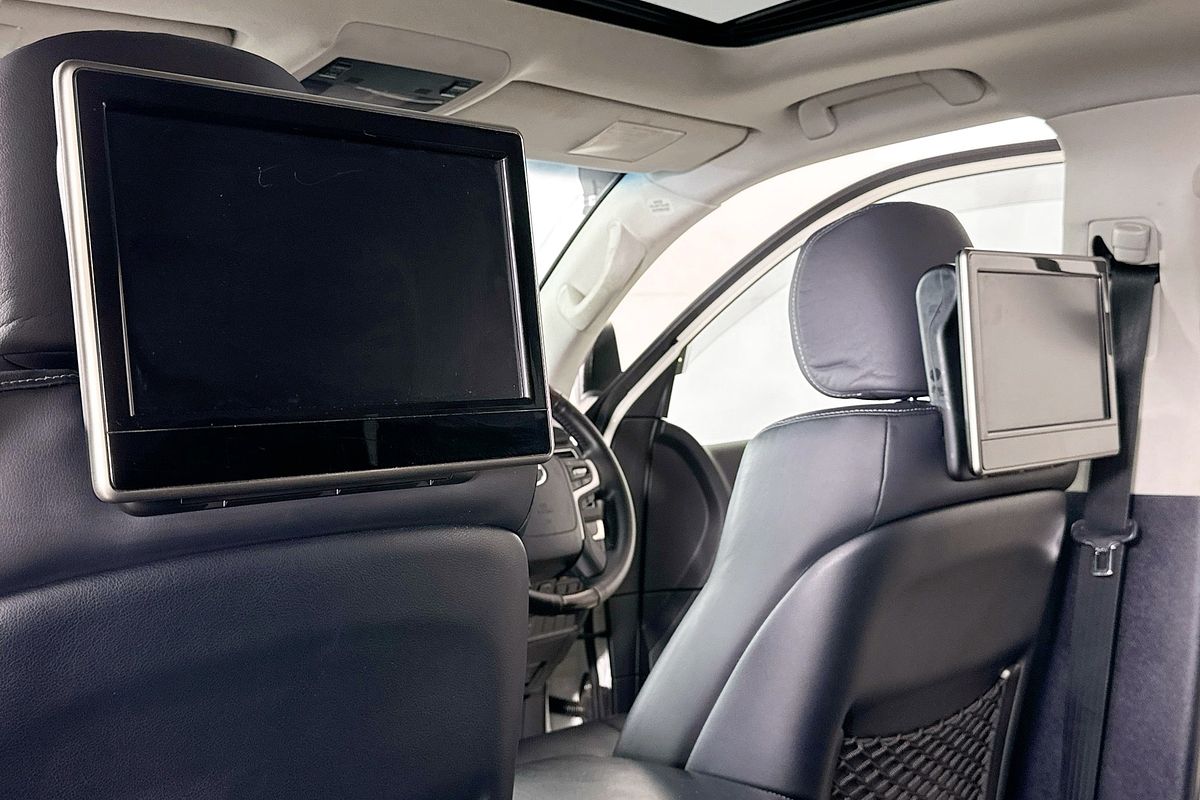 2019 Toyota LANDCRUISER LC200 SAHARA (4x4) VDJ200R