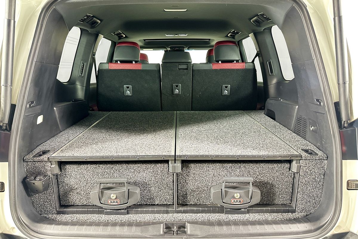 2023 Toyota LANDCRUISER LC300 GR-S (4x4) FJA300R