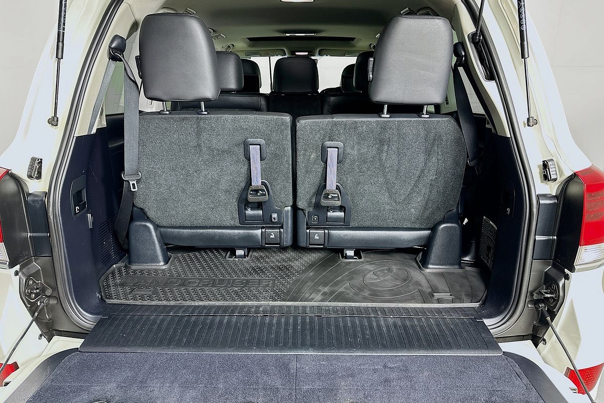 2017 Toyota LANDCRUISER SAHARA (4x4) VDJ200R MY16