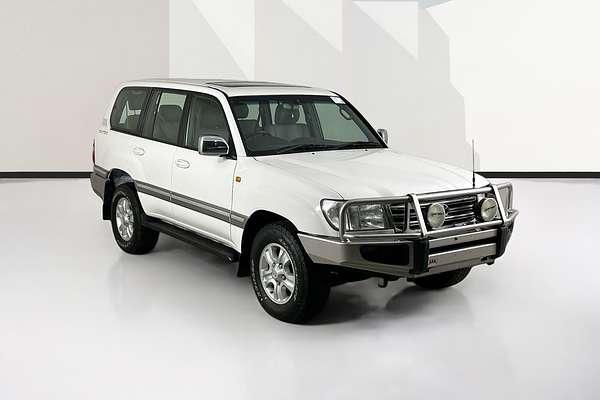 2004 Toyota LANDCRUISER SAHARA (4x4) HDJ100R