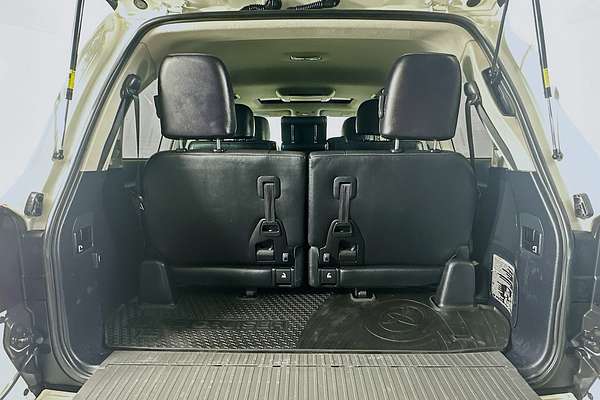 2015 Toyota Landcruiser Sahara VDJ200R