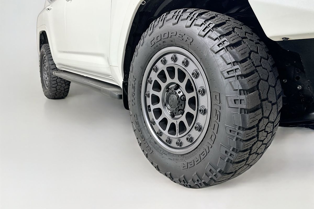 2022 Toyota LANDCRUISER LC300 VX (4x4) FJA300R