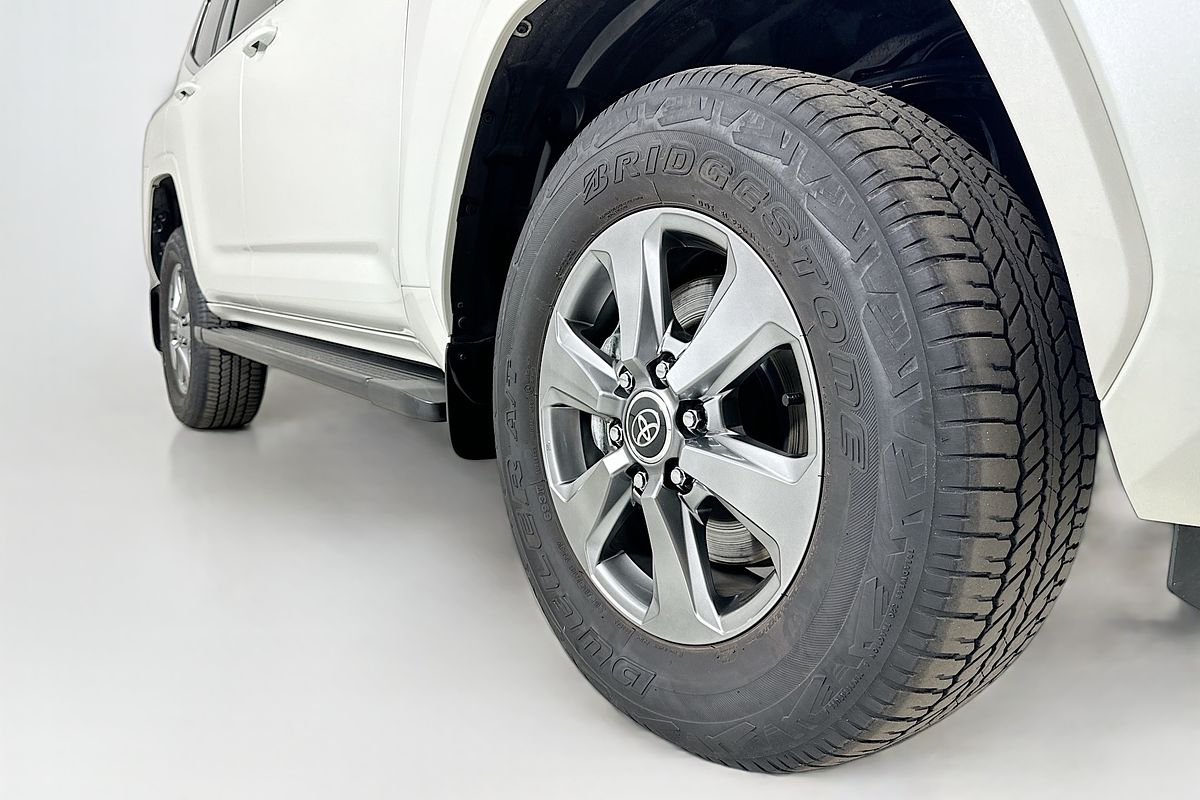 2022 Toyota LANDCRUISER LC300 VX (4x4) FJA300R