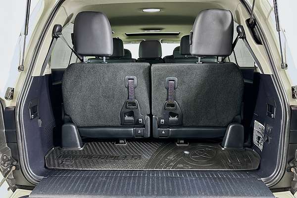 2020 Toyota LANDCRUISER LC200 SAHARA (4x4) VDJ200R