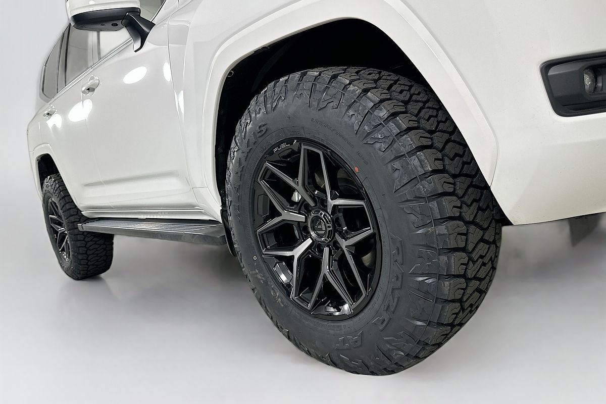 2024 Toyota LANDCRUISER LC300 VX (4x4) FJA300R