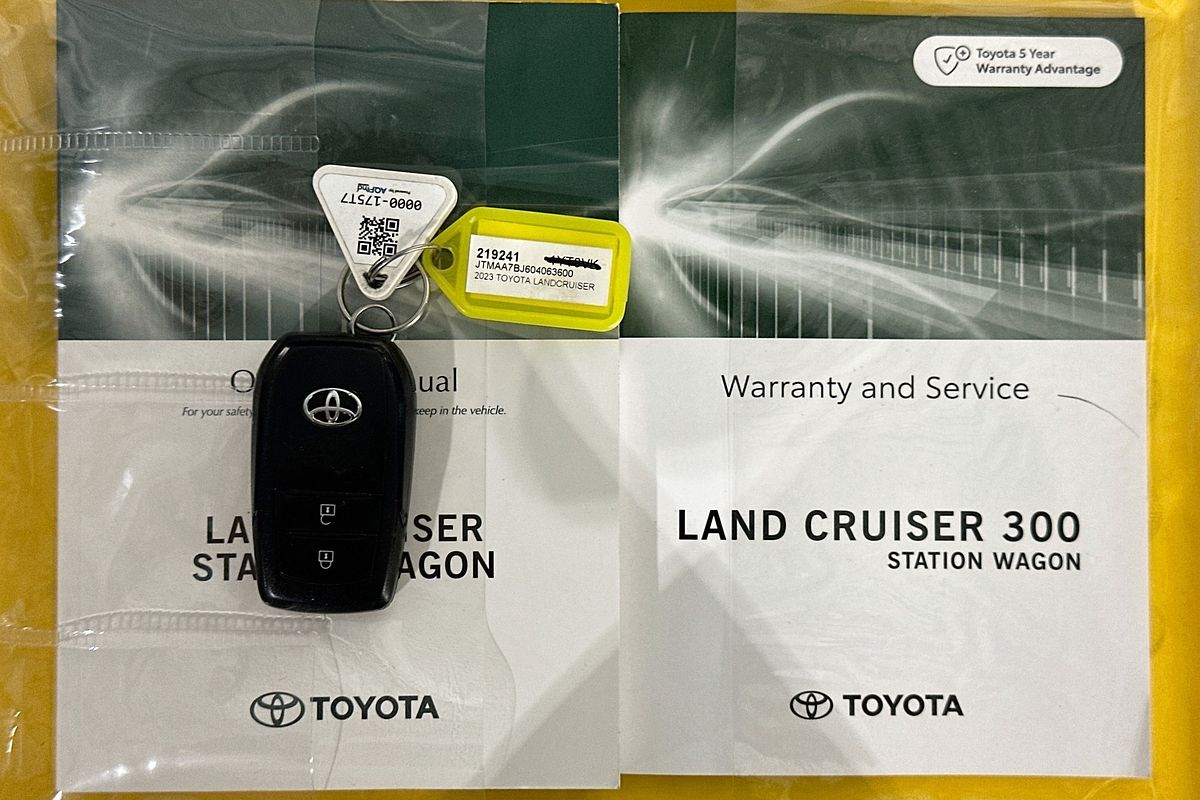 2023 Toyota LANDCRUISER LC300 GXL (4x4) FJA300R