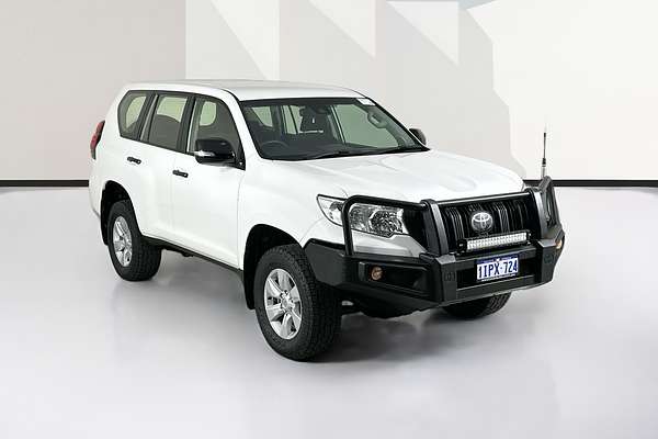 2017 Toyota LANDCRUISER GX GDJ150R