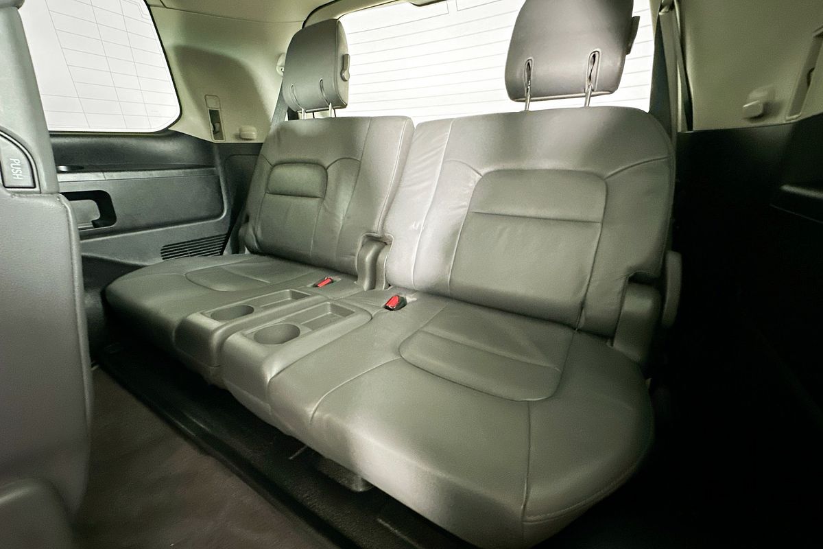 2011 Toyota LANDCRUISER SAHARA (4x4) VDJ200R 09 UPGRADE