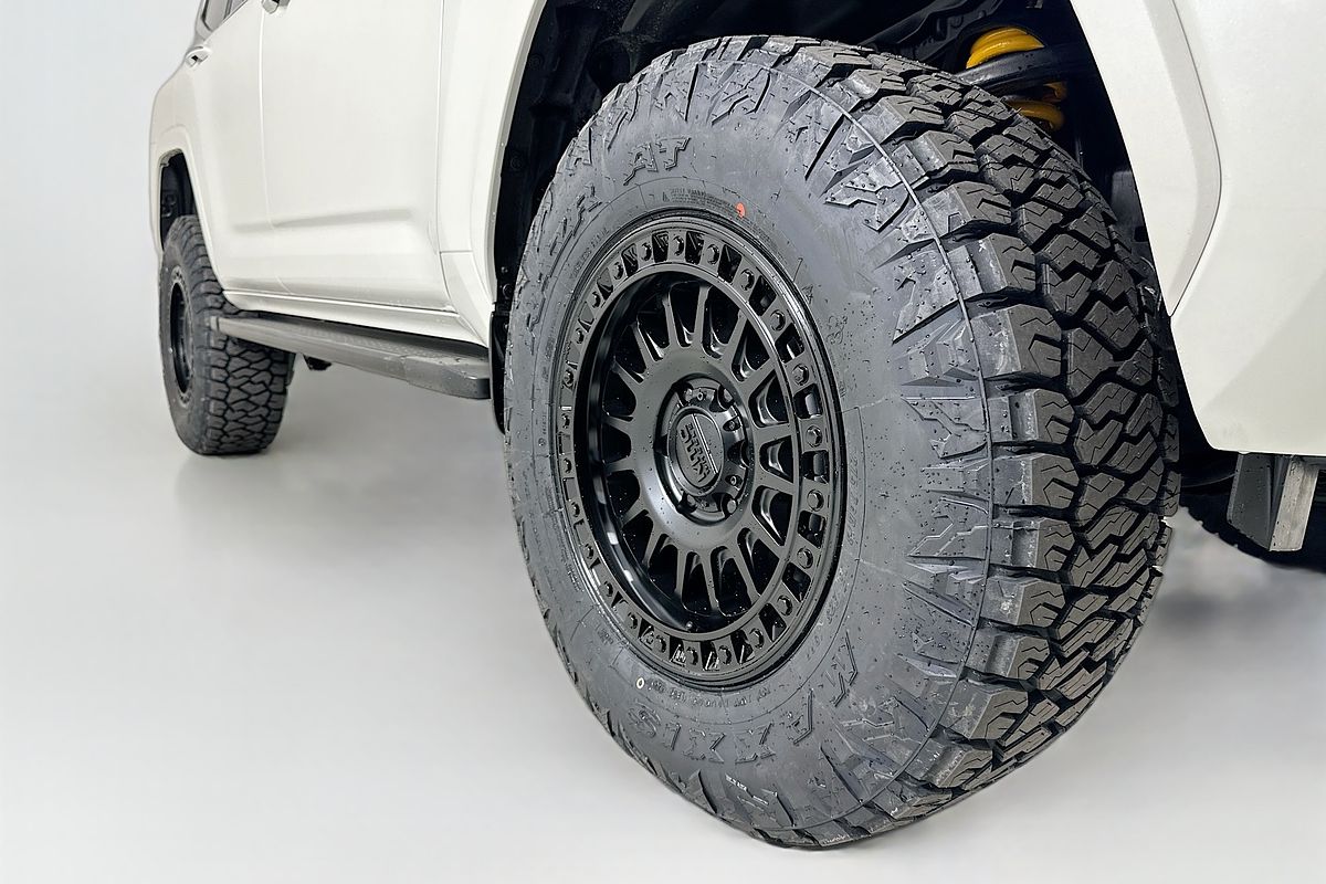 2022 Toyota Landcruiser LC300 SAHARA (4x4) FJA300R