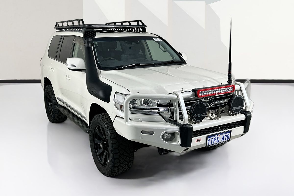 2016 Toyota LANDCRUISER Sahara VDJ200R
