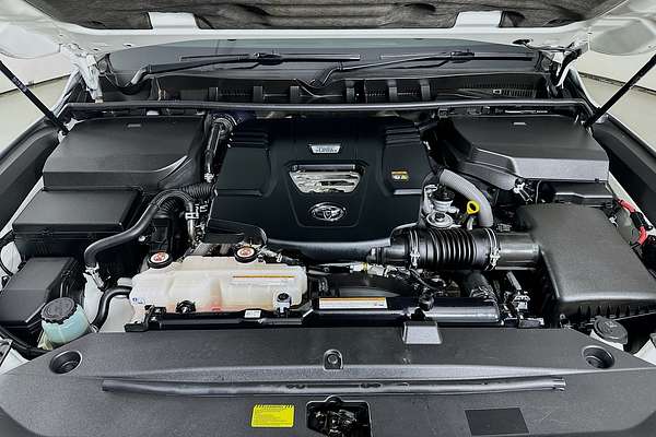 2022 Toyota LANDCRUISER LC300 SAHARA (4x4) FJA300R
