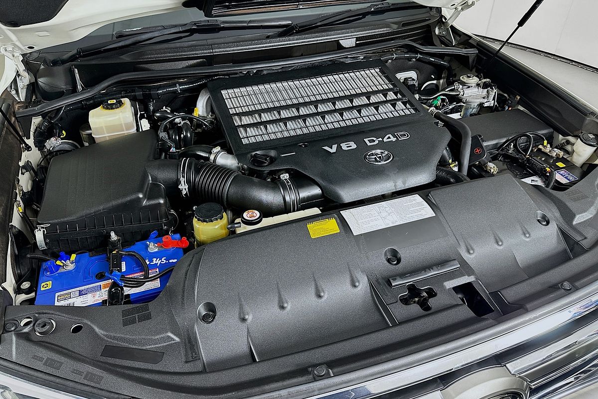 2020 Toyota LANDCRUISER LC200 SAHARA (4x4) VDJ200R