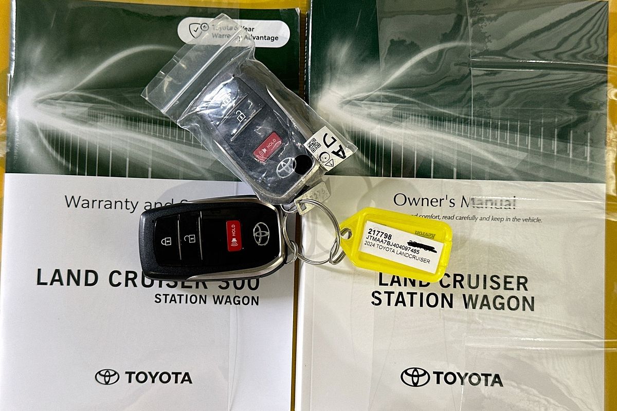 2024 Toyota Landcruiser LC300 VX (4x4) FJA300R