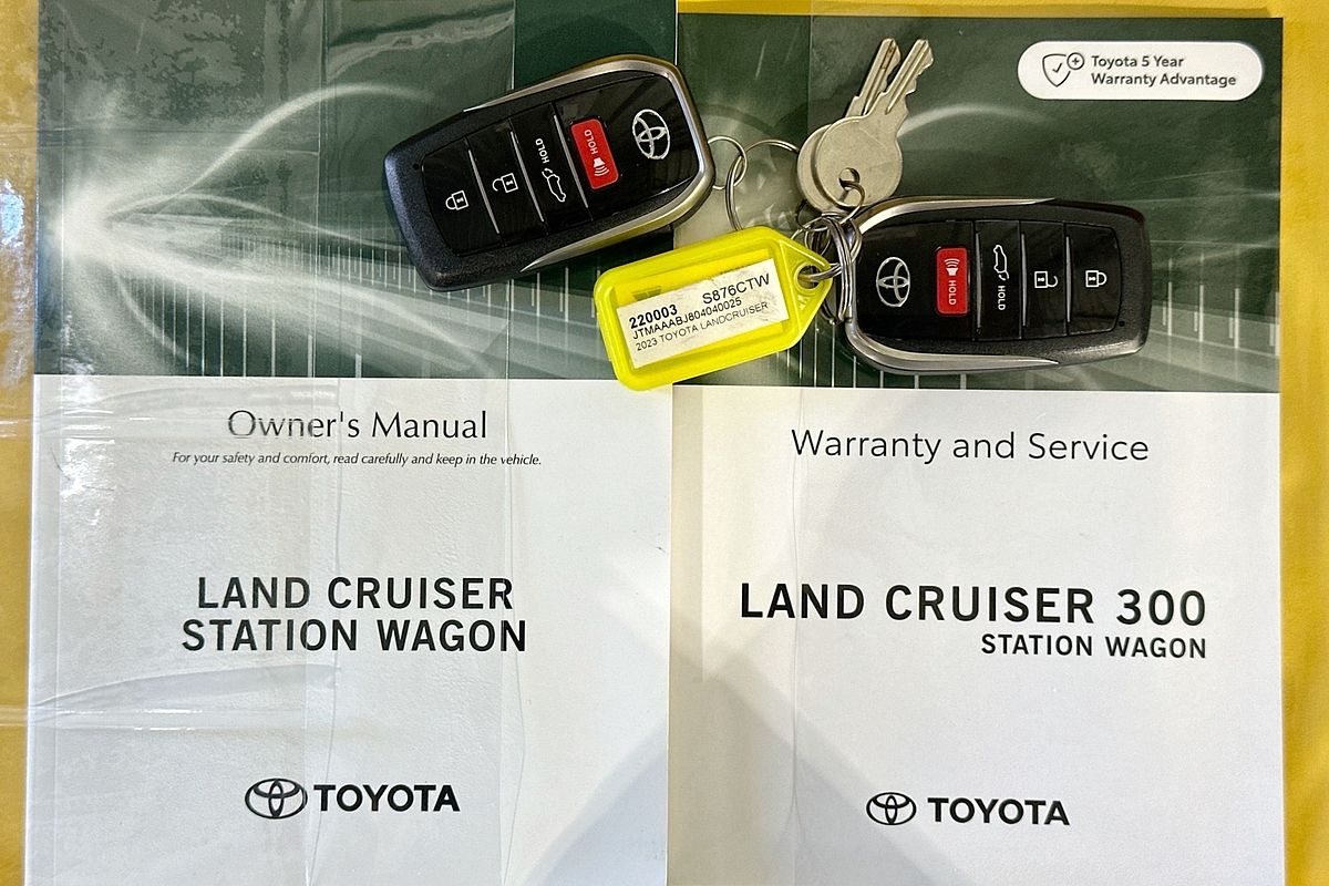 2023 Toyota LANDCRUISER LC300 GR-S (4x4) FJA300R