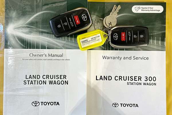 2023 Toyota LANDCRUISER LC300 GR-S (4x4) FJA300R