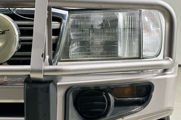 2004 Toyota LANDCRUISER SAHARA (4x4) HDJ100R