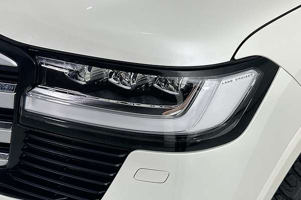 2024 Toyota LANDCRUISER VX FJA300R