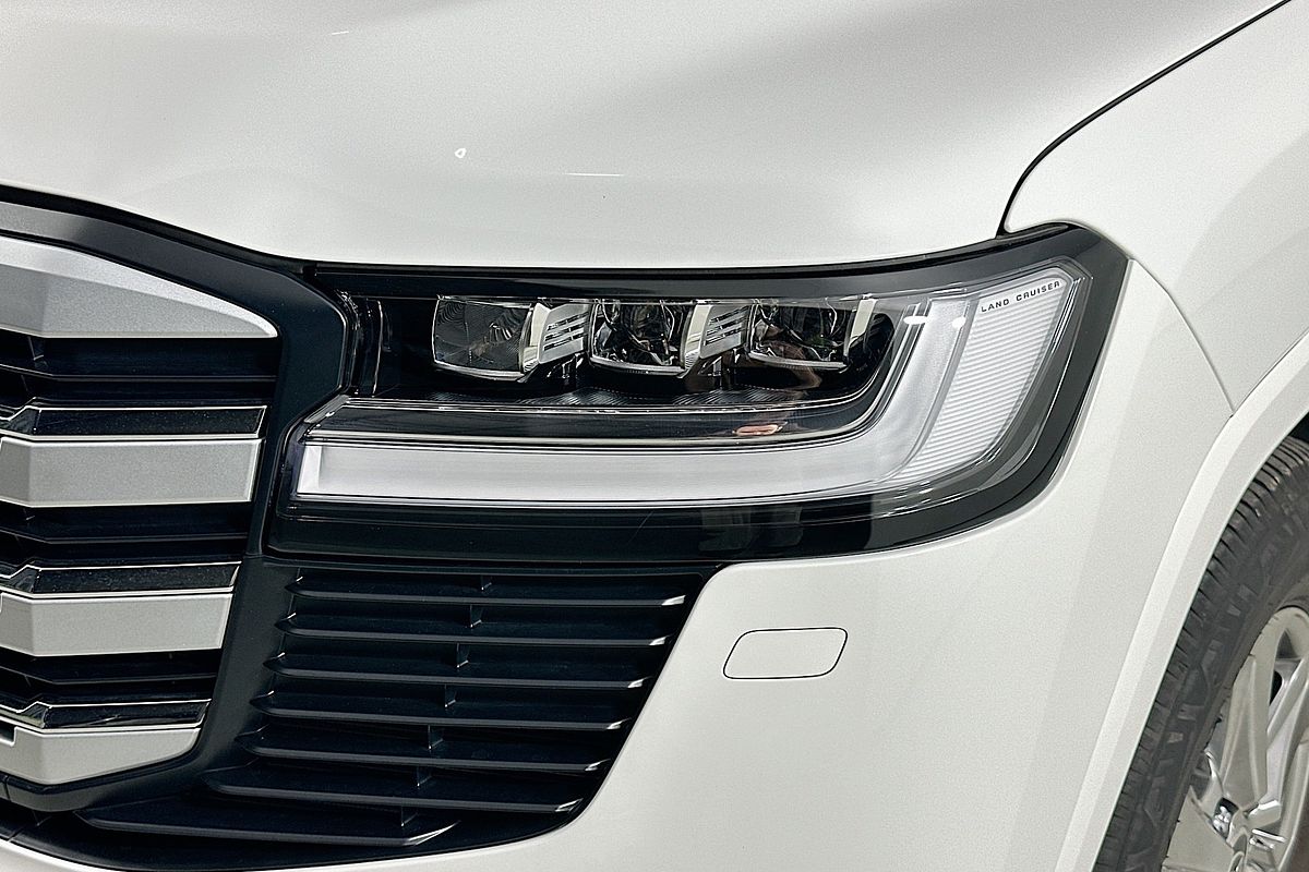 2024 Toyota LANDCRUISER LC300 VX (4x4) FJA300R