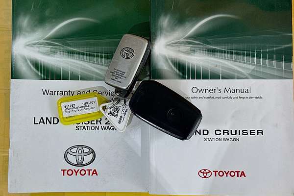 2015 Toyota Landcruiser Sahara VDJ200R
