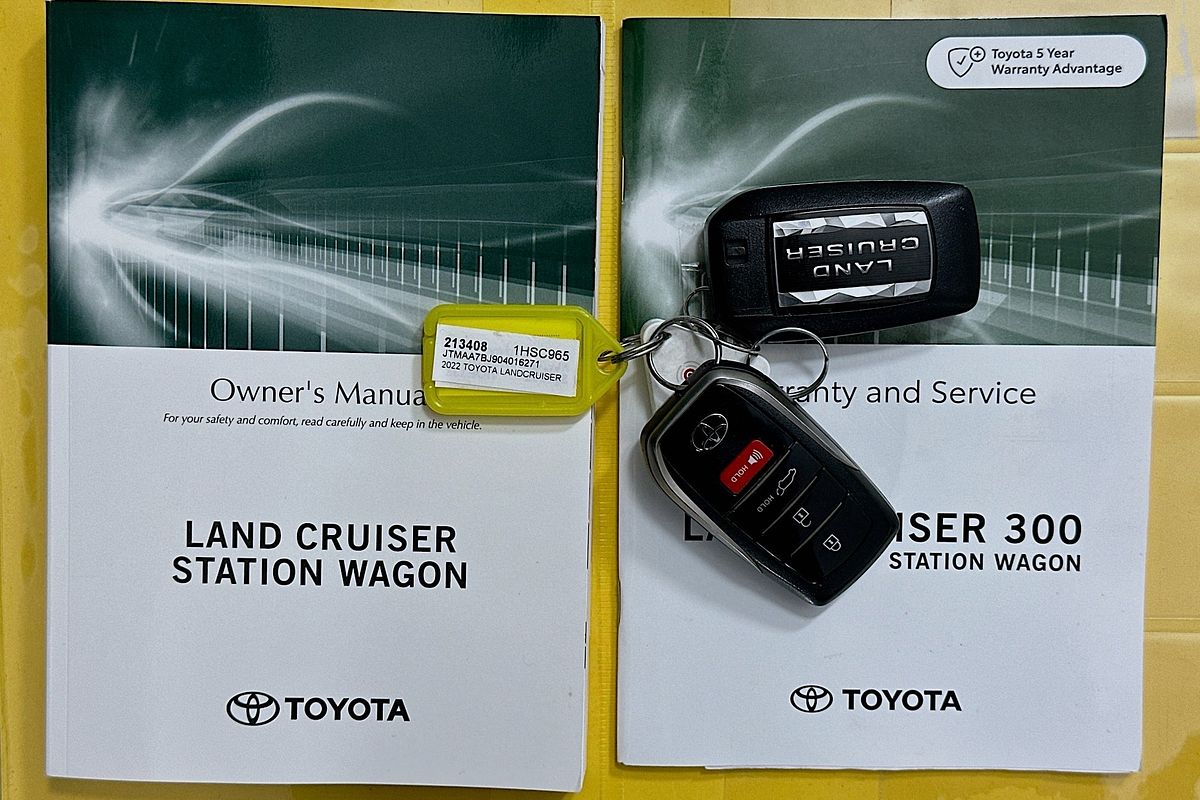 2022 Toyota LANDCRUISER LC300 SAHARA (4x4) FJA300R