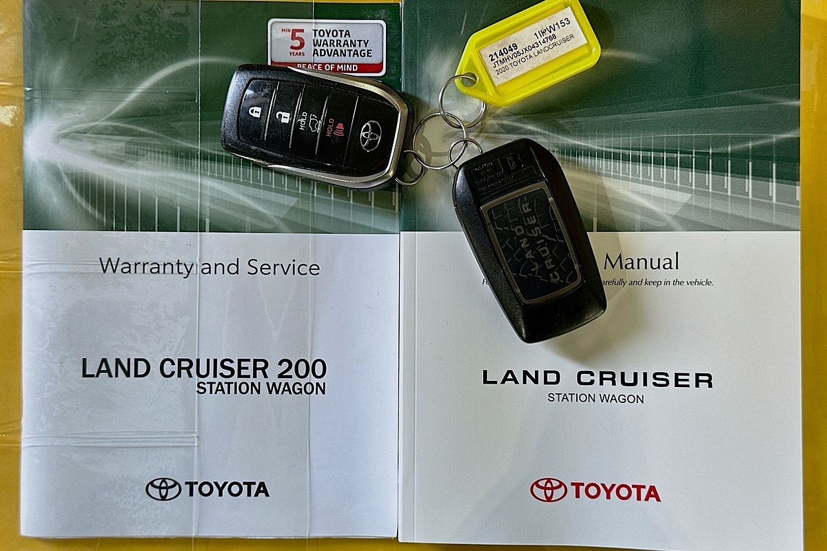 2020 Toyota LANDCRUISER LC200 SAHARA (4x4) VDJ200R