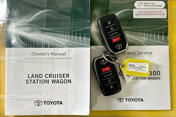 2022 Toyota LANDCRUISER LC300 SAHARA (4x4) FJA300R