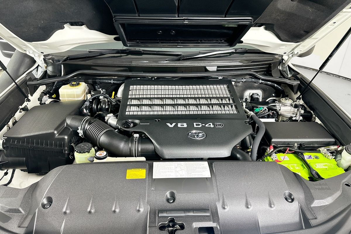 2019 Toyota LANDCRUISER LC200 SAHARA (4x4) VDJ200R