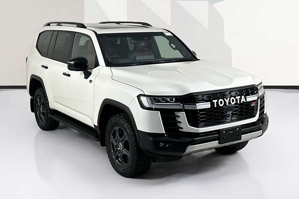 2023 Toyota LANDCRUISER LC300 GR-S (4x4) FJA300R