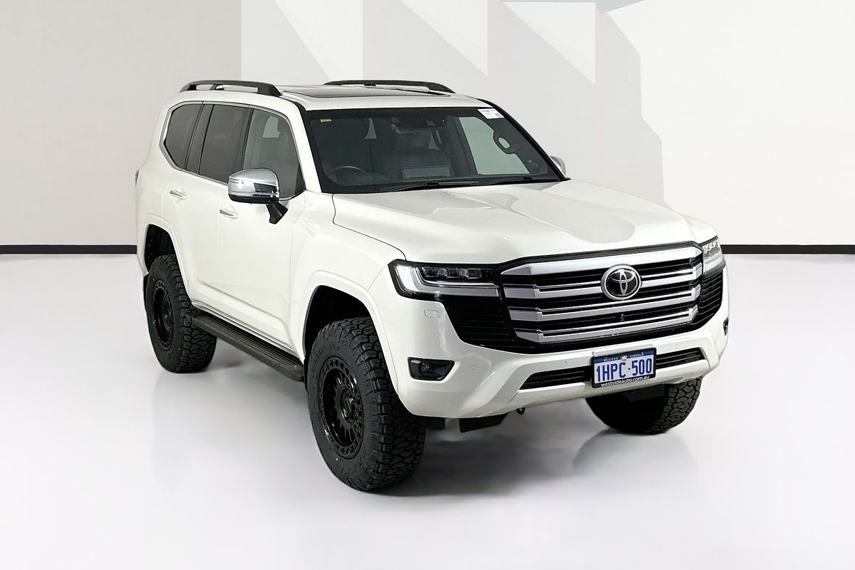 2022 Toyota Landcruiser LC300 SAHARA (4x4) FJA300R