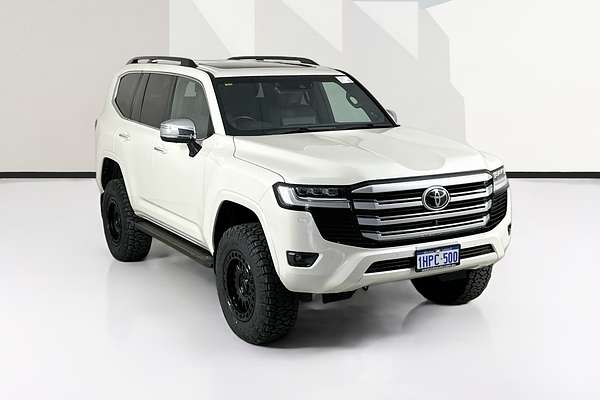 2022 Toyota Landcruiser LC300 SAHARA (4x4) FJA300R
