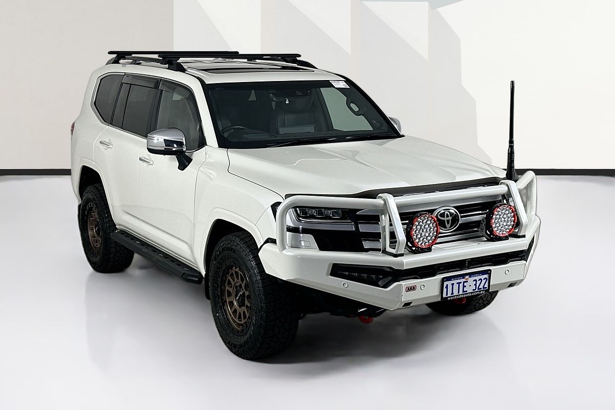 2022 Toyota LANDCRUISER LC300 SAHARA (4x4) FJA300R