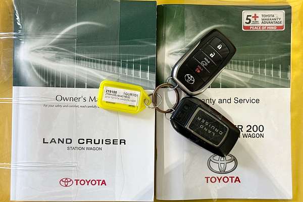 2019 Toyota LANDCRUISER LC200 SAHARA (4x4) VDJ200R