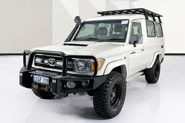 2016 Toyota Landcruiser GXL Troopcarrier VDJ78R