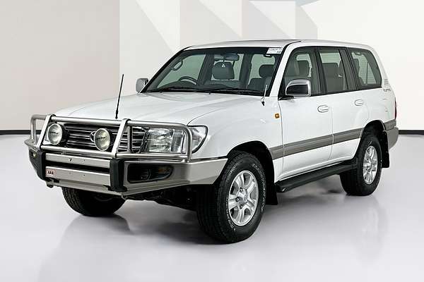 2004 Toyota LANDCRUISER SAHARA (4x4) HDJ100R