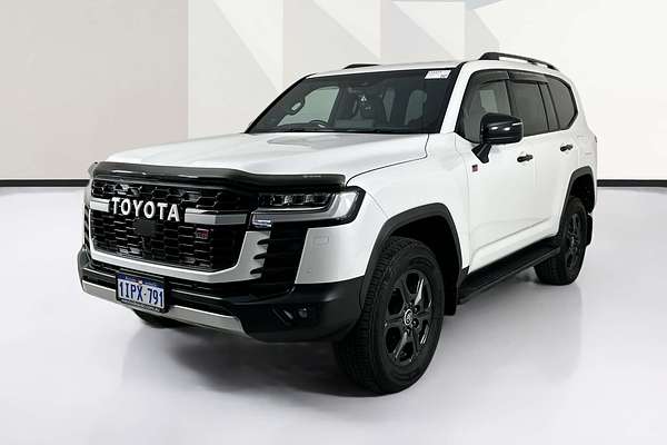 2024 Toyota Landcruiser LC300 GR-S (4x4) FJA300R