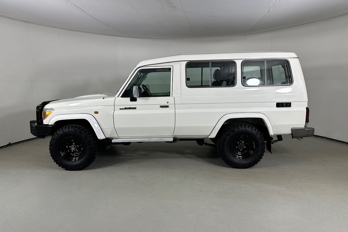 2016 Toyota LANDCRUISER GXL (4x4) VDJ78R MY12 UPDATE