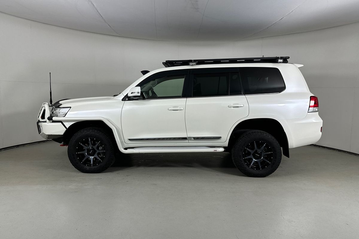 2021 Toyota LANDCRUISER LC200 SAHARA (4x4) VDJ200R