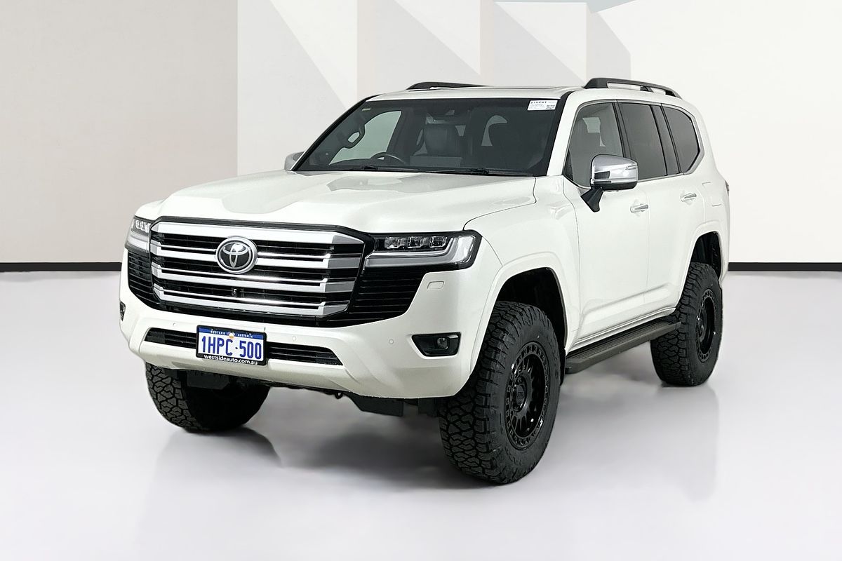 2022 Toyota Landcruiser LC300 SAHARA (4x4) FJA300R