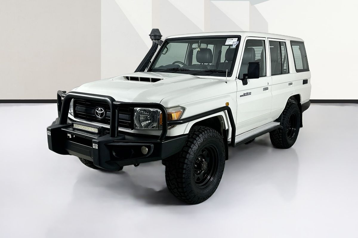 2017 Toyota LANDCRUISER WORKMATE (4x4) VDJ76R MY18
