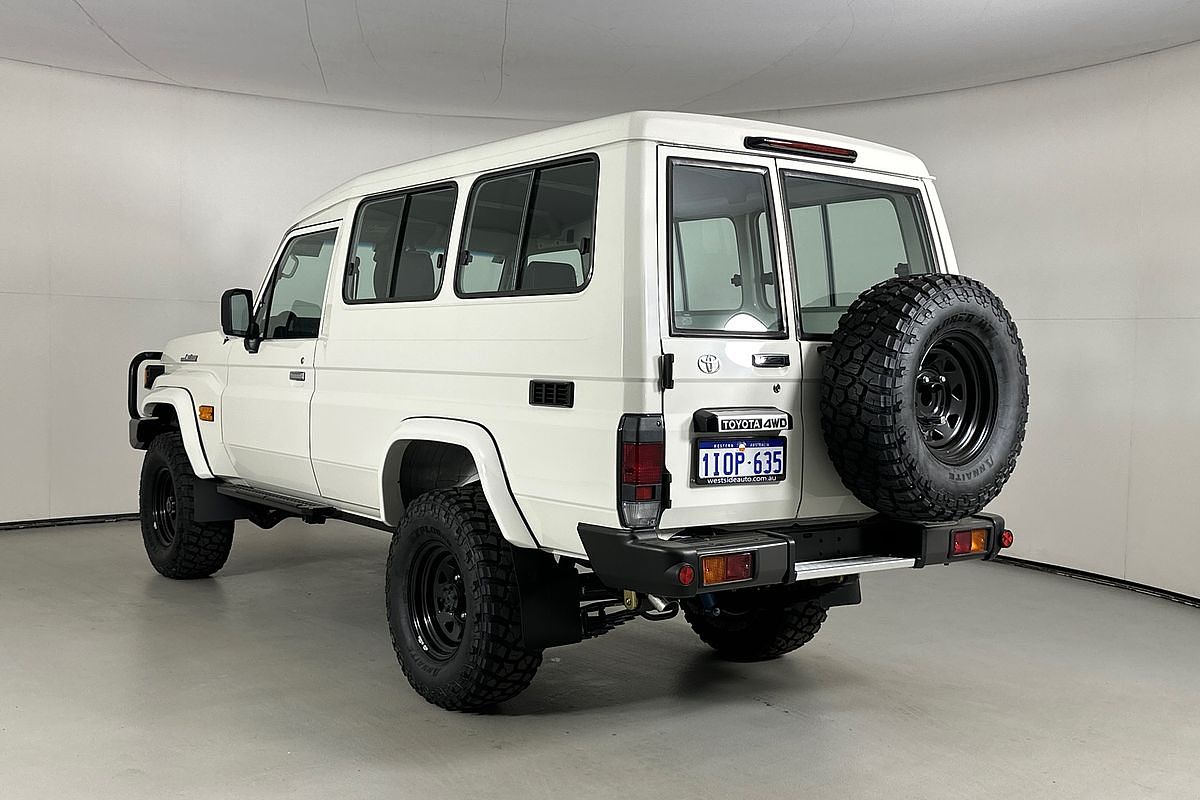 2024 Toyota Landcruiser Workmate Troopcarrier GDJL78R