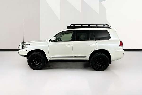 2016 Toyota LANDCRUISER Sahara VDJ200R