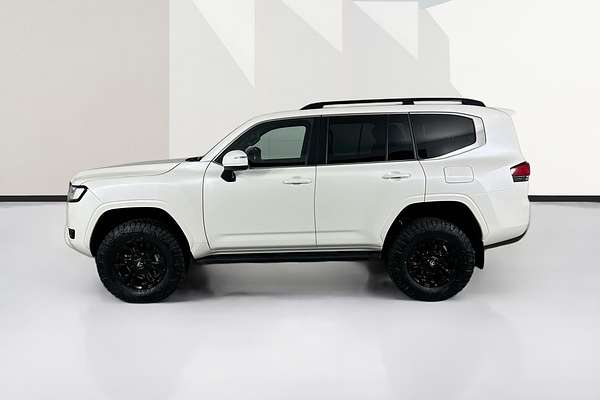 2024 Toyota LANDCRUISER VX FJA300R