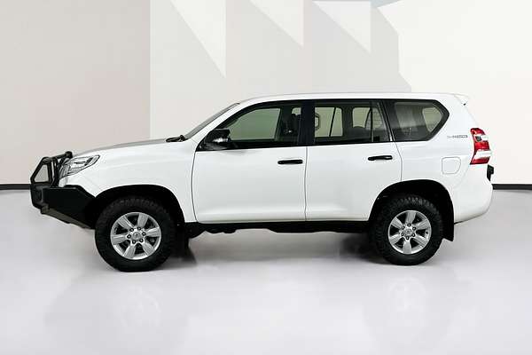 2017 Toyota LANDCRUISER GX GDJ150R