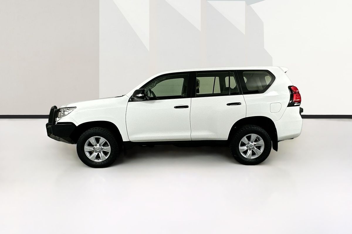2017 Toyota LANDCRUISER GX GDJ150R