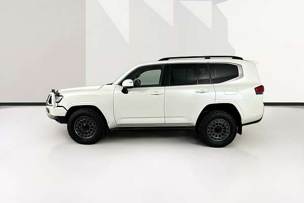 2022 Toyota LANDCRUISER LC300 VX (4x4) FJA300R